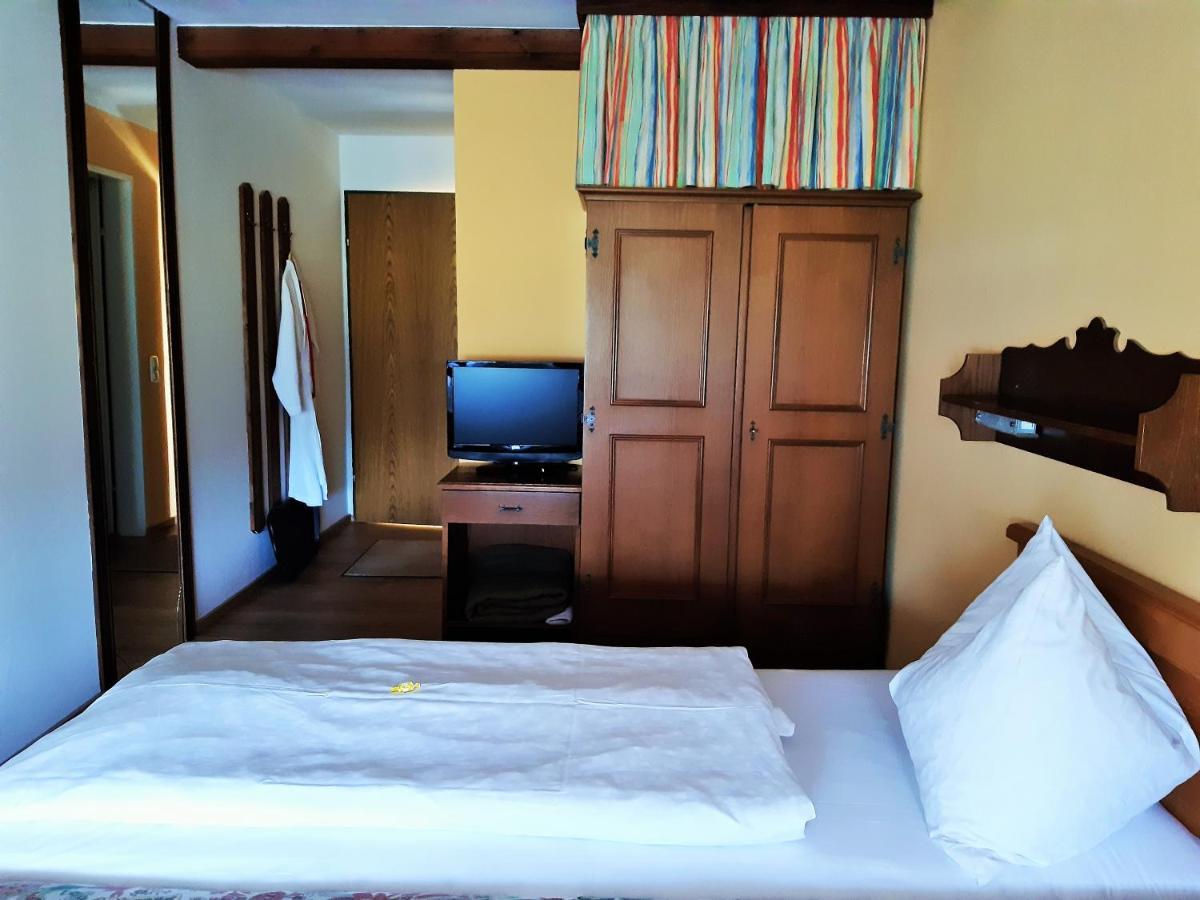 פרנקינג Hotel/Pension Rosengarten מראה חיצוני תמונה